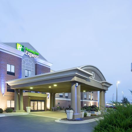 Holiday Inn Express Kansas City - At The Legends! By Ihg Bonner Springs Exterior photo