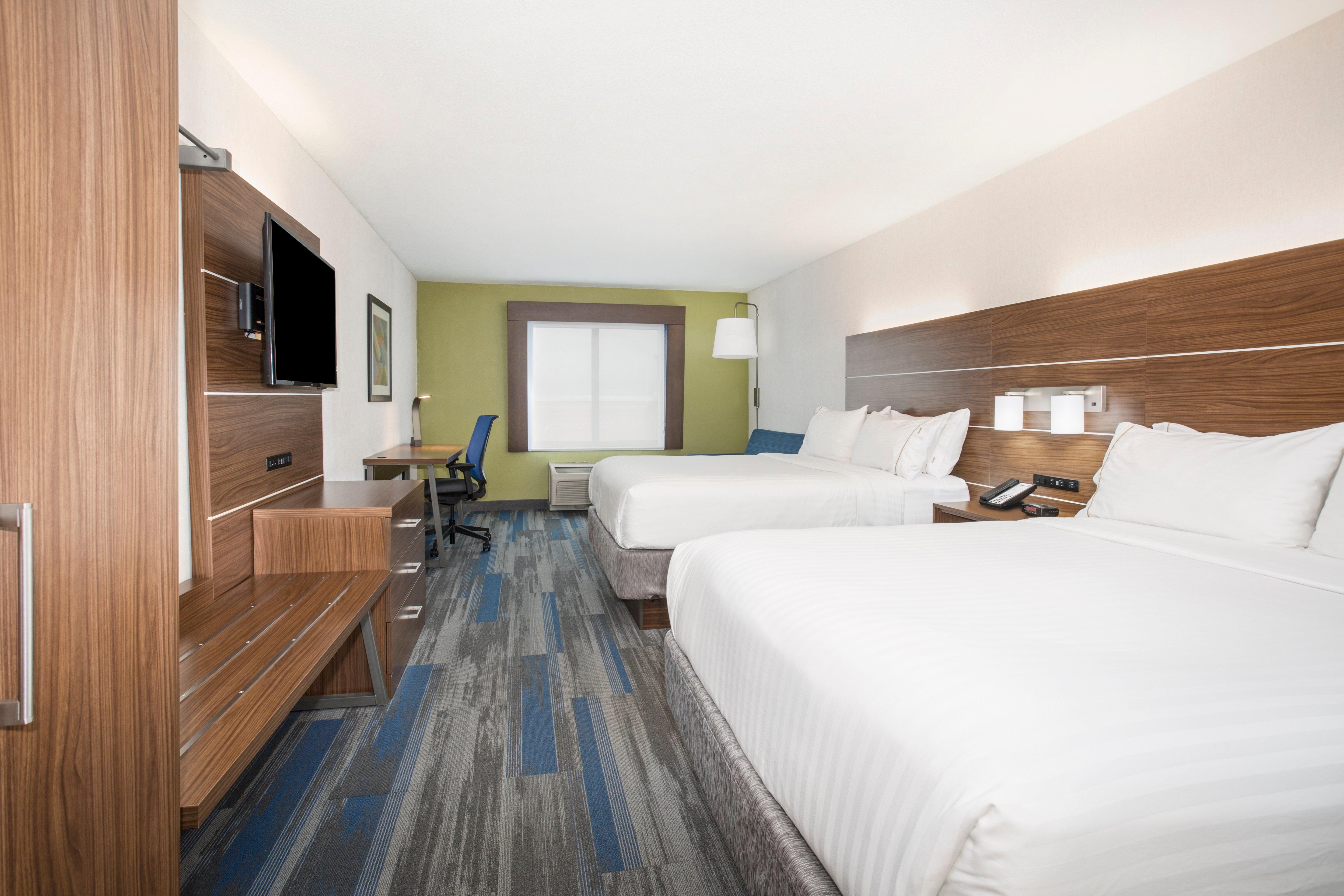 Holiday Inn Express Kansas City - At The Legends! By Ihg Bonner Springs Room photo